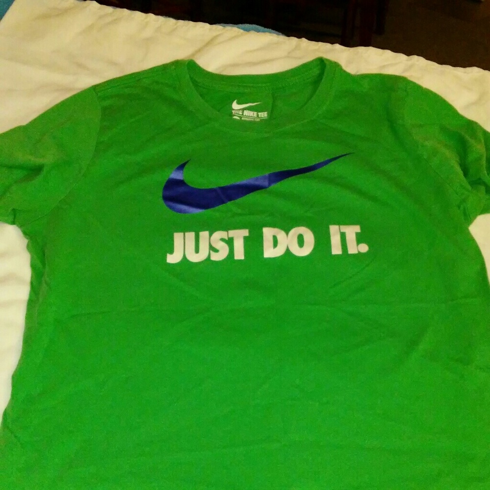 Nike Tee